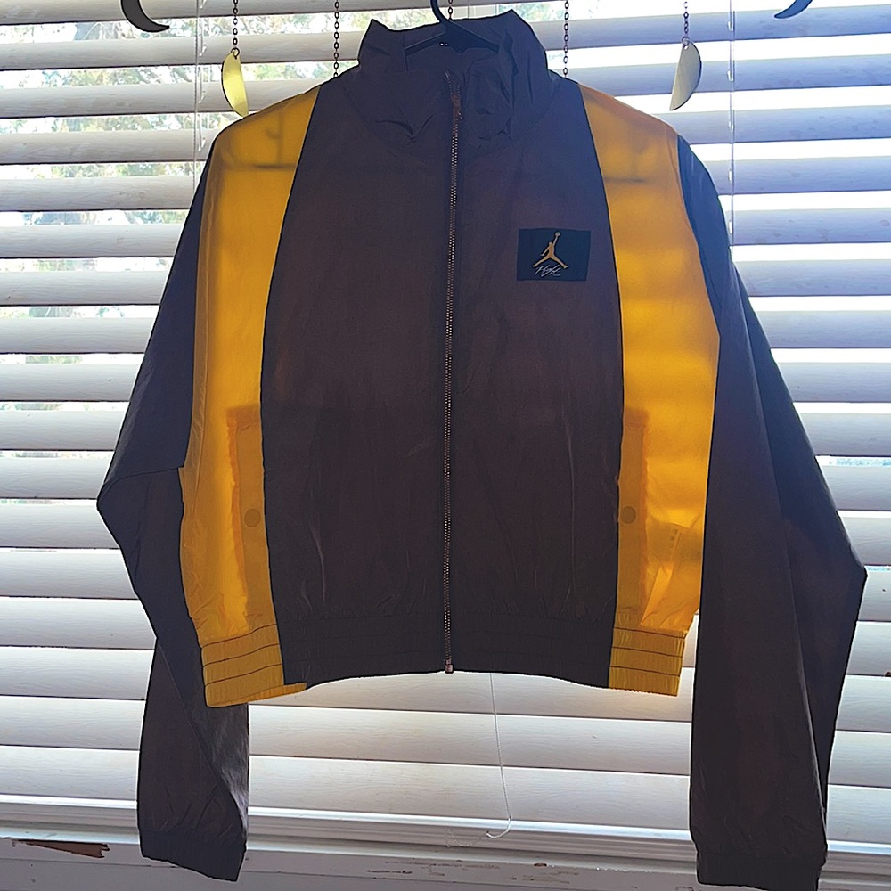Jordan est 1985 standard fit cropped wind breaker